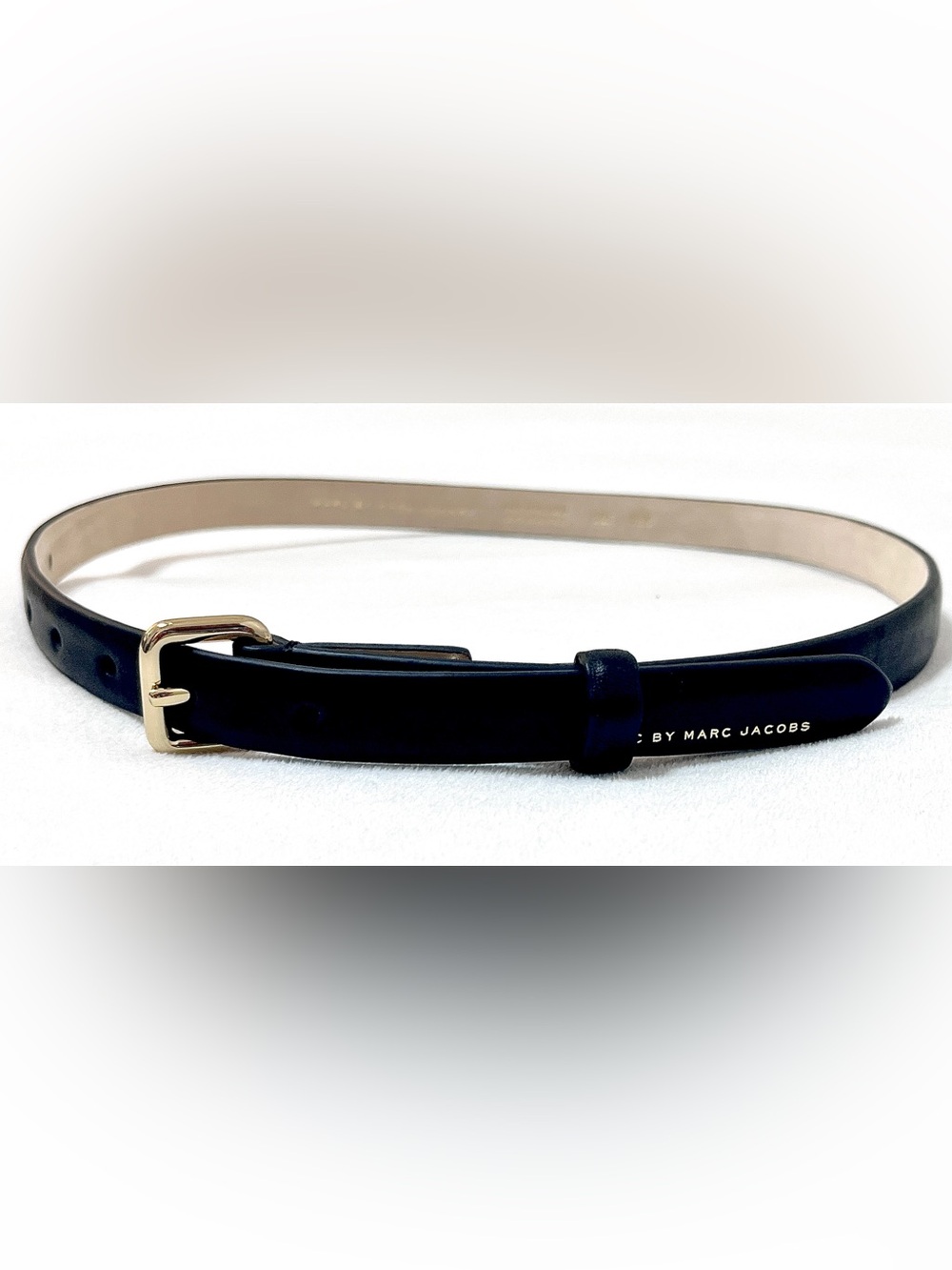 Marc by Marc Jacobs Black Leather Skinny Waist Belt Gold Hardware 36" - Picture 1 of 2